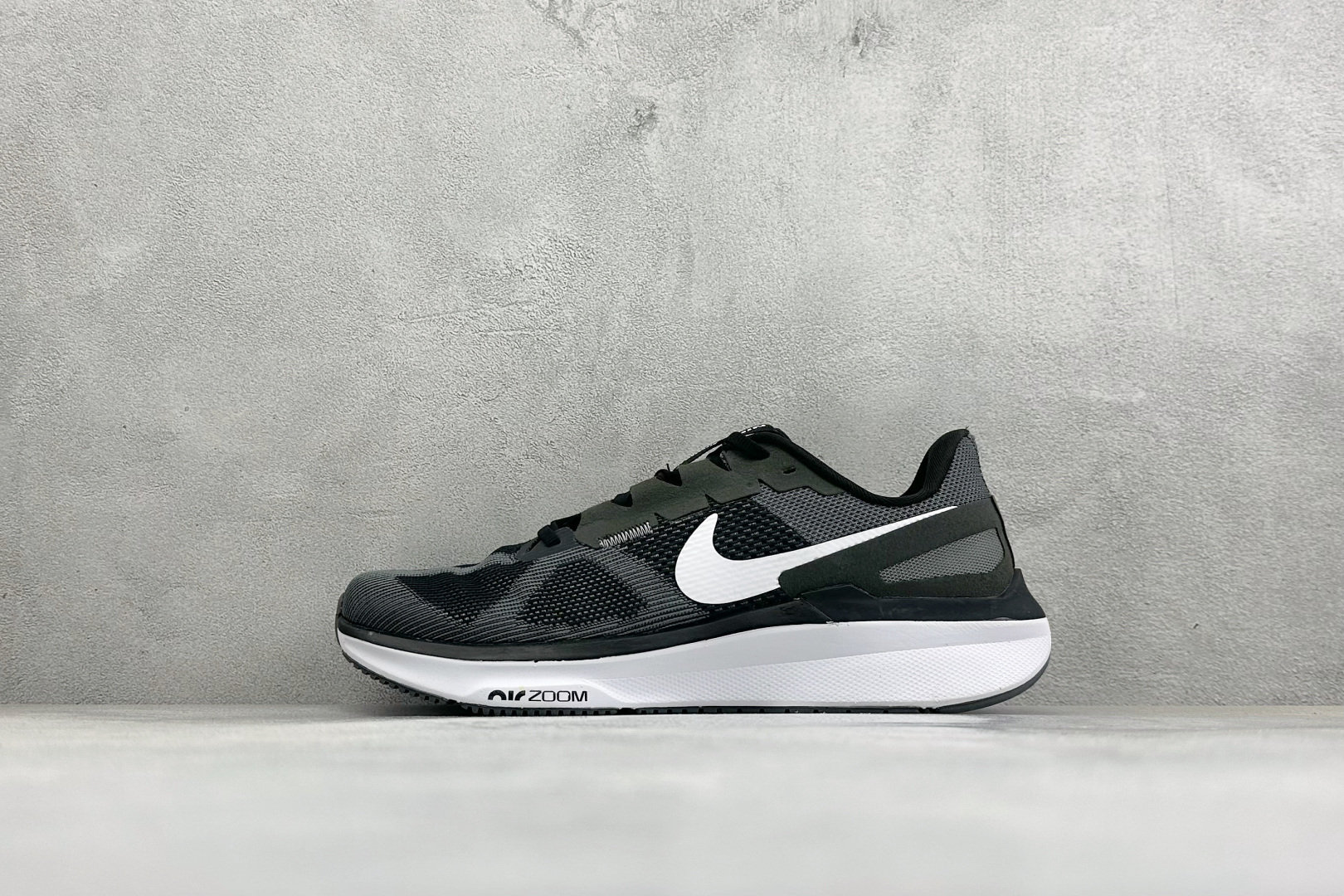 福利特价 Nike Air Zoom Structure 登月 25代 网面透气跑鞋 官方一比一制作 纯原版本 原装组合