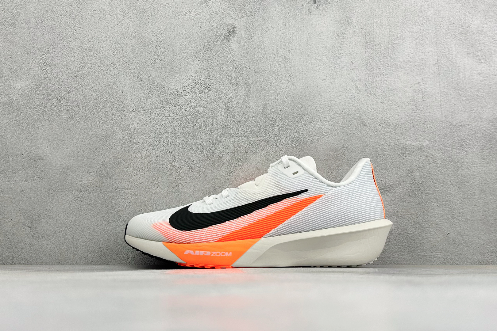 福利特价 Nk Zoom Rival Fly 4 耐克超弹轻盈跑步鞋 #鞋款搭载 Flyknit 材料 打造出众弹性 易 福利特价 Nk Zoom Rival Fly 4 耐克超弹轻盈跑步鞋 #鞋款搭载 Flyknit 材料 打造出众弹性 易