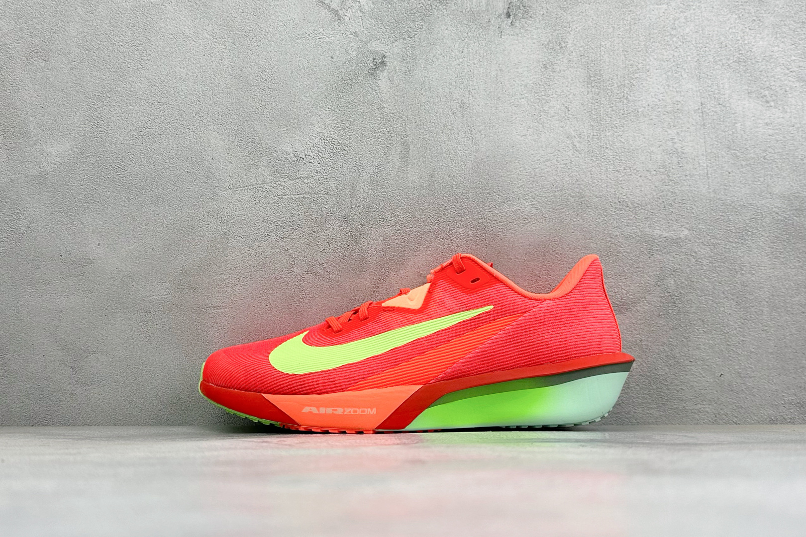 福利特价 Nk Zoom Rival Fly 4 耐克超弹轻盈跑步鞋 #鞋款搭载 Flyknit 材料 打造出众弹性 易 福利特价 Nk Zoom Rival Fly 4 耐克超弹轻盈跑步鞋 #鞋款搭载 Flyknit 材料 打造出众弹性 易