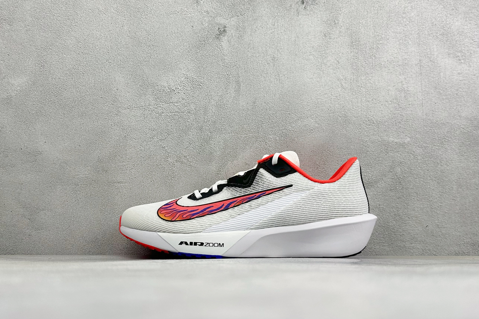 福利特价 Nk Zoom Rival Fly 4 耐克超弹轻盈跑步鞋 #鞋款搭载 Flyknit 材料 打造出众弹性 易 福利特价 Nk Zoom Rival Fly 4 耐克超弹轻盈跑步鞋 #鞋款搭载 Flyknit 材料 打造出众弹性 易