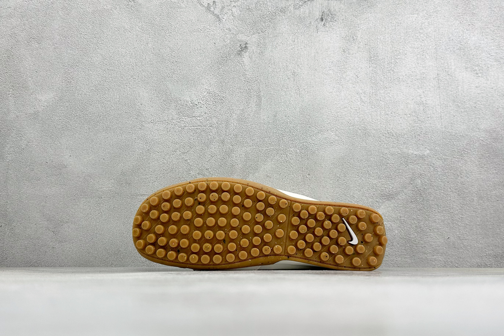 TG版Jacquemus x Nike Moon Shoe SP 网红薄底低帮生活休闲鞋 #鞋面采用柔软的尼龙材质与麂皮