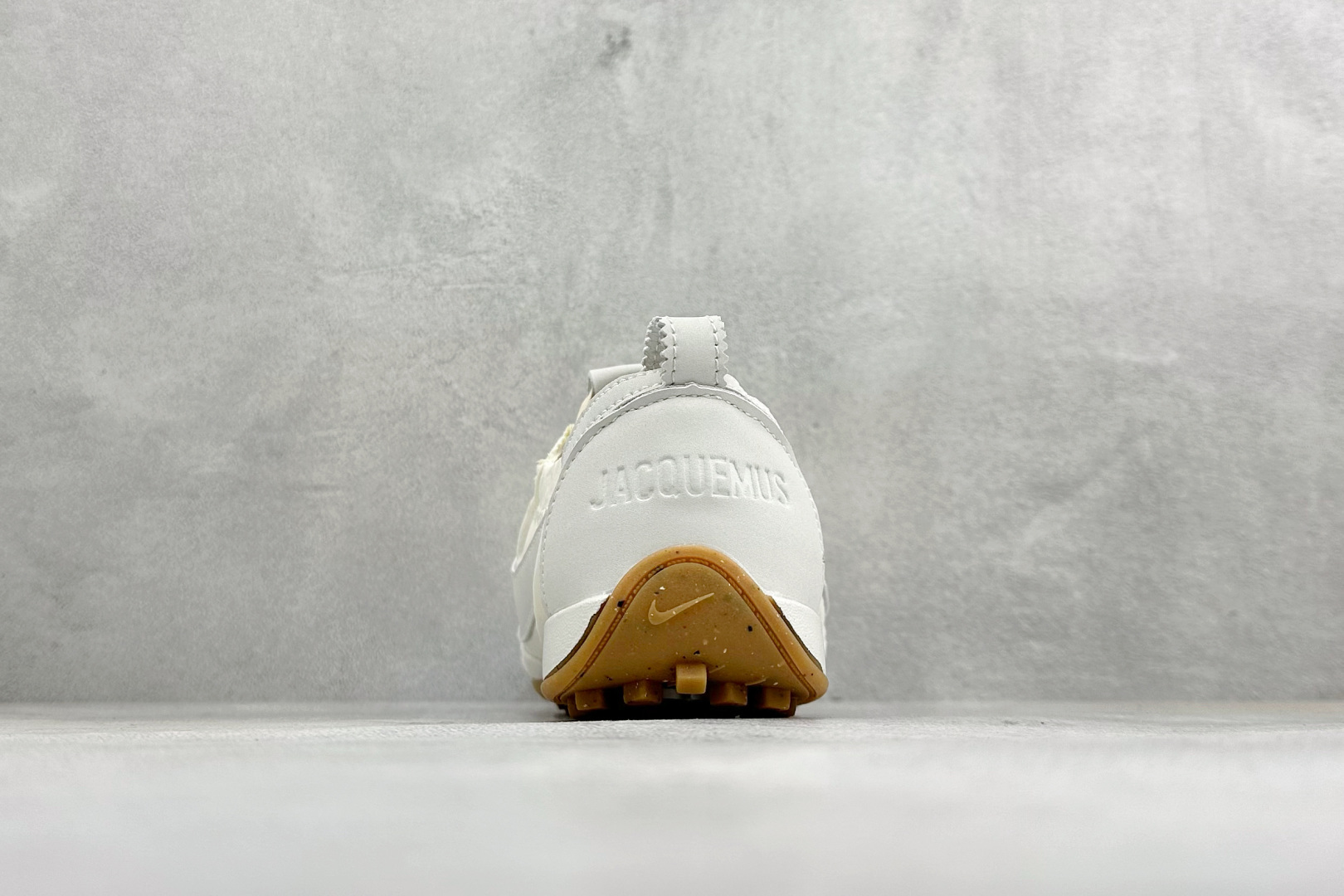 TG版Jacquemus x Nike Moon Shoe SP 网红薄底低帮生活休闲鞋 #鞋面采用柔软的尼龙材质与麂皮