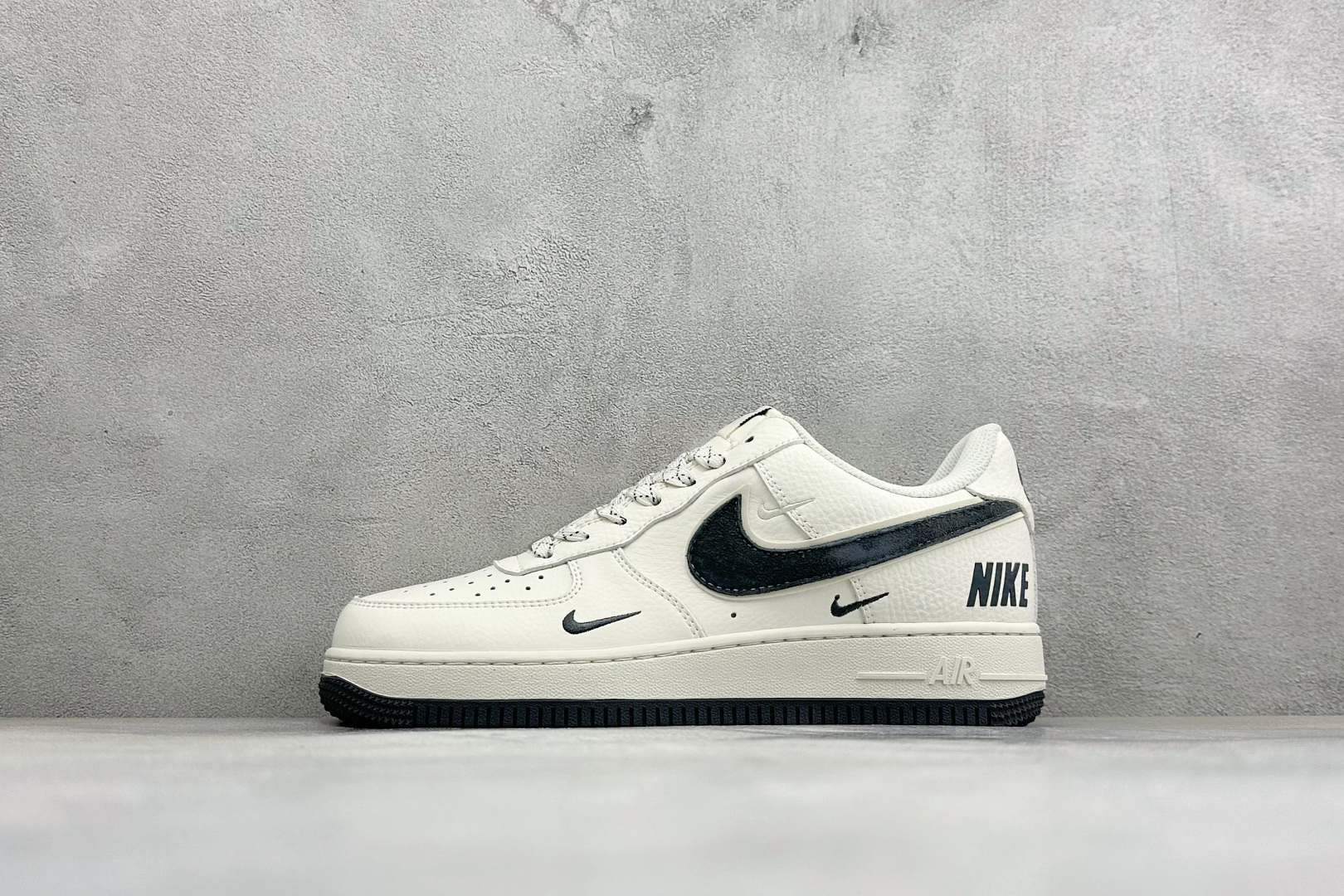 福利特价 Nike Air Force 1'07 Low 联名款 空军一号低帮休闲板鞋 #原楦原纸板 纯正空军版型 内置 福利特价 Nike Air Force 1'07 Low 联名款 空军一号低帮休闲板鞋 #原楦原纸板 纯正空军版型 内置