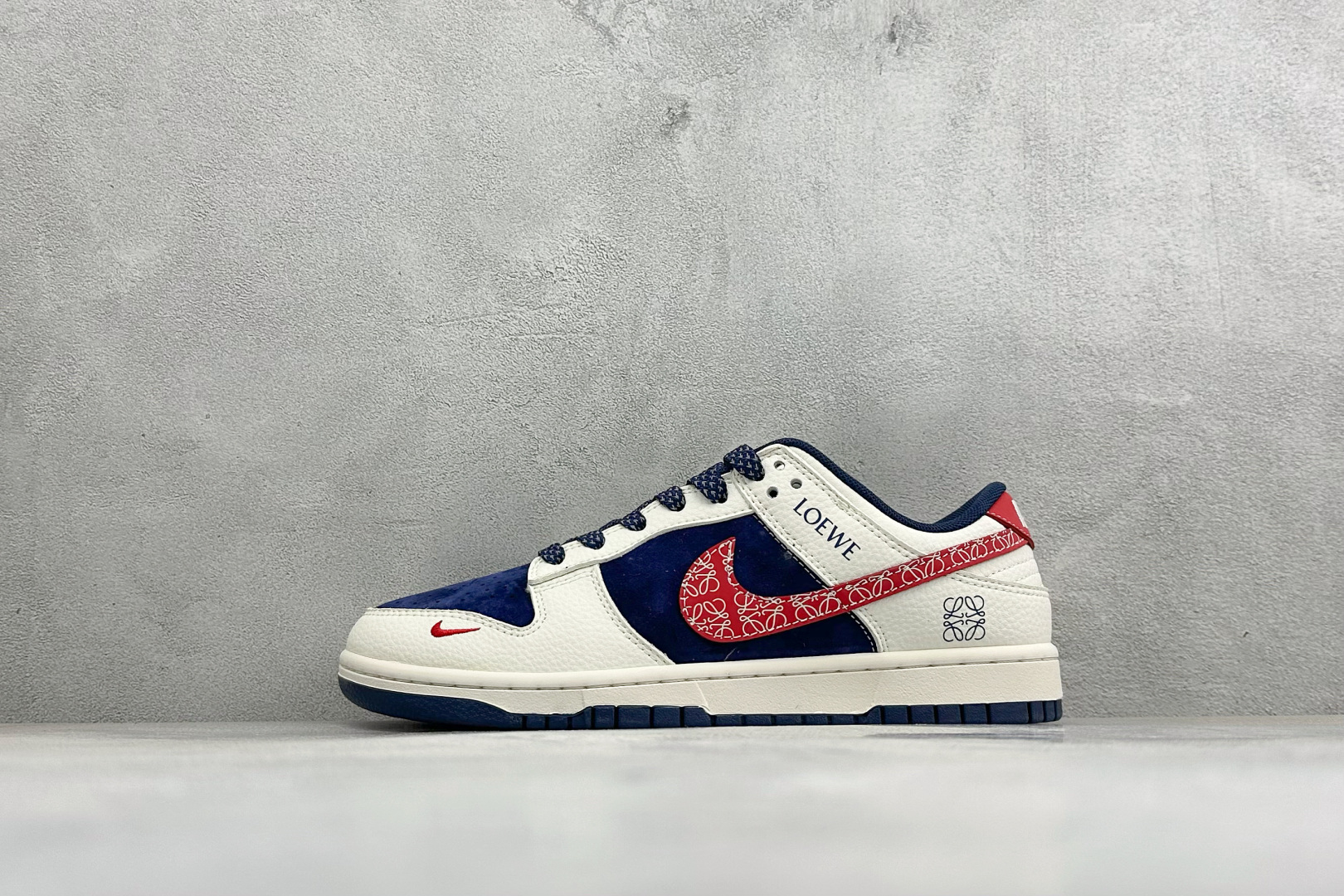 福利特价 Nike Dunk Low Retro 联名 周年高端定制 低帮休闲板鞋 #定制鞋盒 大厂纯原品质出货 超高清 福利特价 Nike Dunk Low Retro 联名 周年高端定制 低帮休闲板鞋 #定制鞋盒 大厂纯原品质出货 超高清