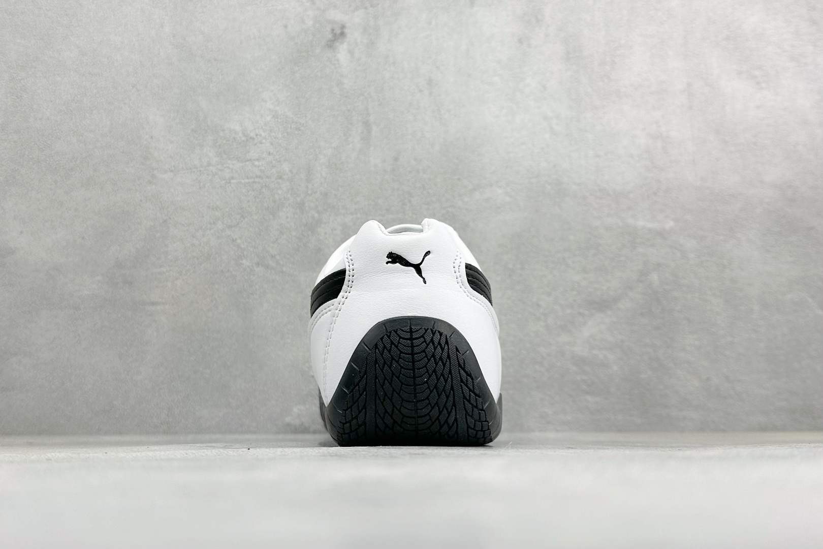 M版Puma Speedcet Etoile Wns 彪马薄底德迅复古运动休闲赛车跑鞋 以趣味十足又前卫复古的设计引领潮