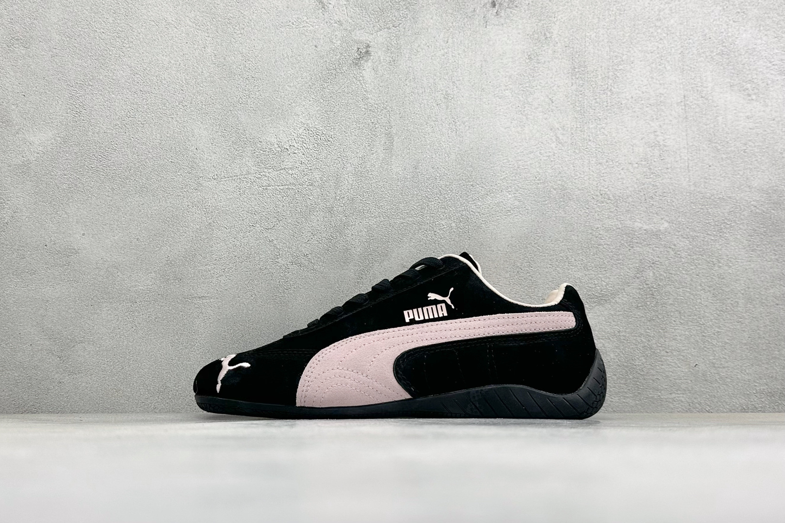 M版Puma Speedcet Etoile Wns 彪马薄底德迅复古运动休闲赛车跑鞋 以趣味十足又前卫复古的设计引领潮