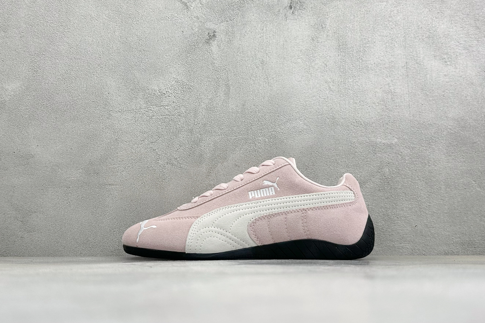 M版Puma Speedcet Etoile Wns 彪马薄底德迅复古运动休闲赛车跑鞋 以趣味十足又前卫复古的设计引领潮