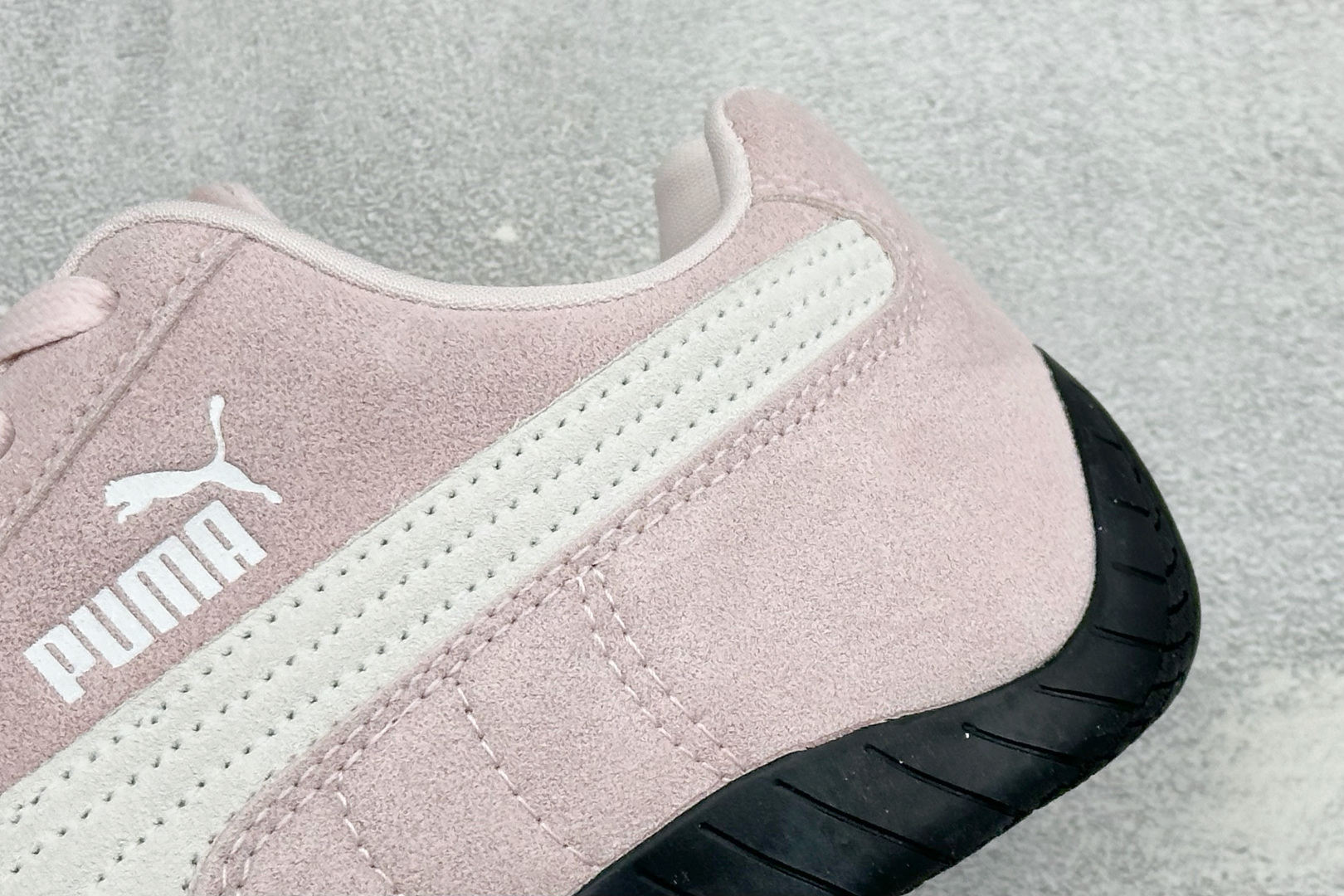 M版Puma Speedcet Etoile Wns 彪马薄底德迅复古运动休闲赛车跑鞋 以趣味十足又前卫复古的设计引领潮