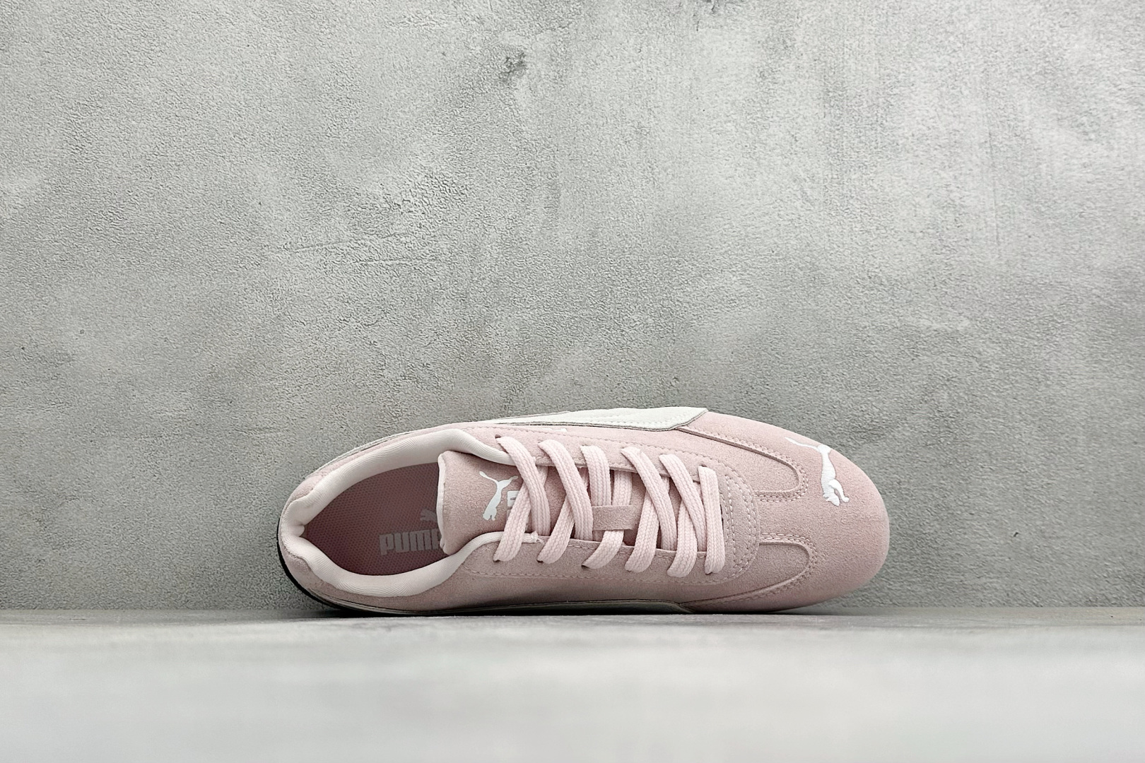 M版Puma Speedcet Etoile Wns 彪马薄底德迅复古运动休闲赛车跑鞋 以趣味十足又前卫复古的设计引领潮