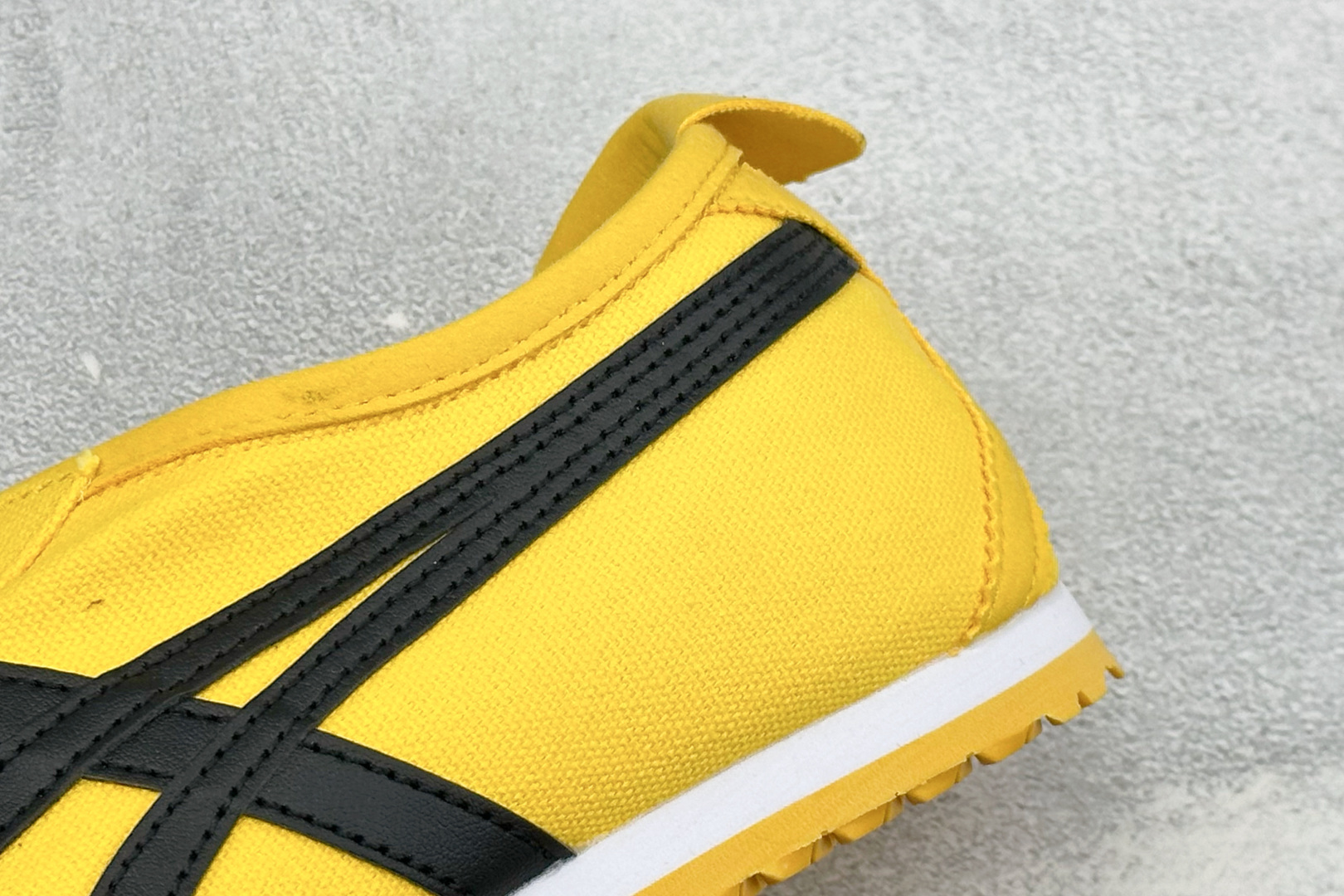 FS版MEXICO 66 SLIP-ON 亚瑟士复古低帮休闲跑鞋 TOKUTEN的灵感来源于80年代的室内用鞋 T-TO