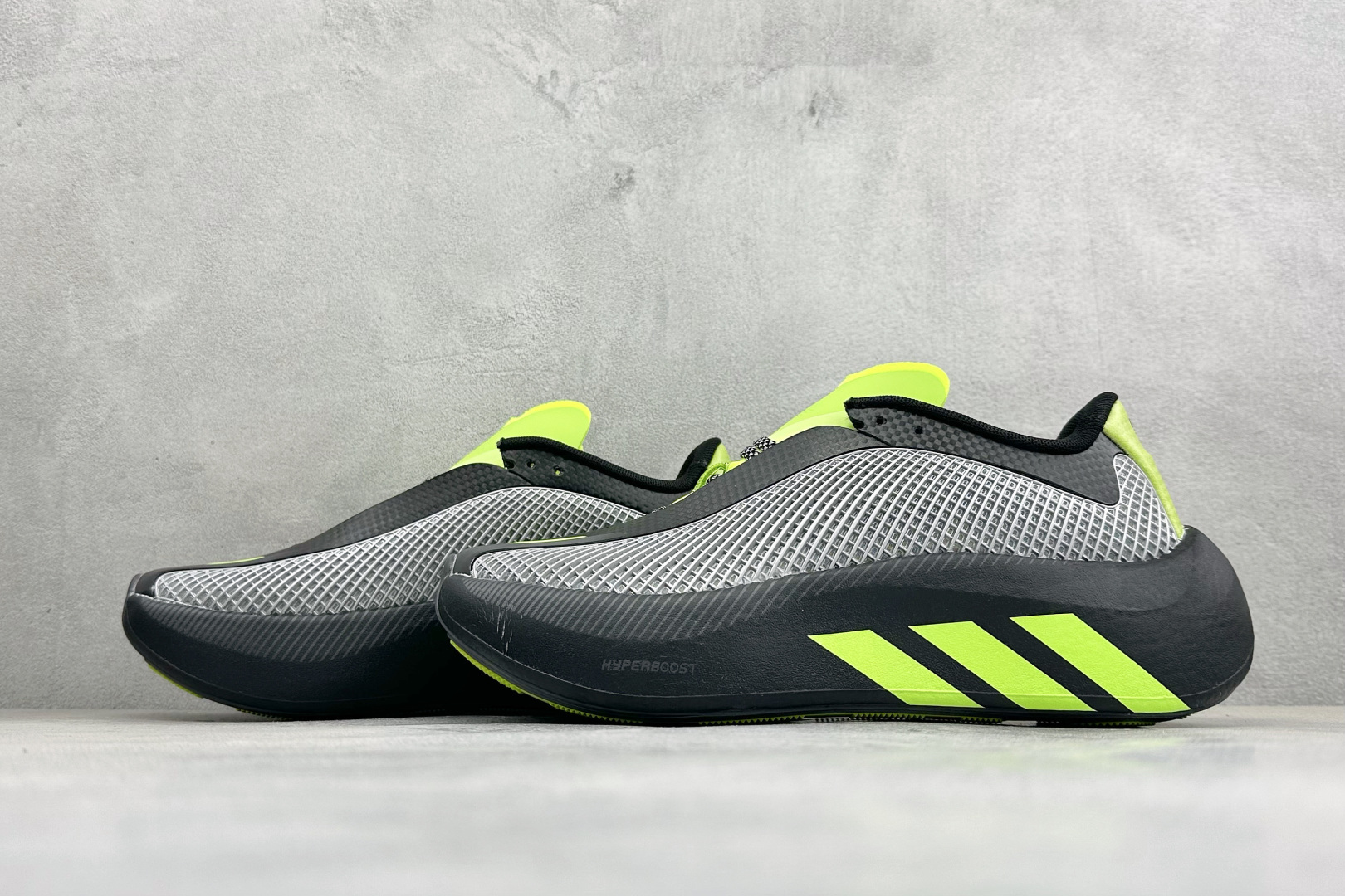 JF版AD Hyper Boost Edge M 轻量竞速运动跑鞋 CELERMESH针织网面非常轻薄 纤维间的缝隙很大