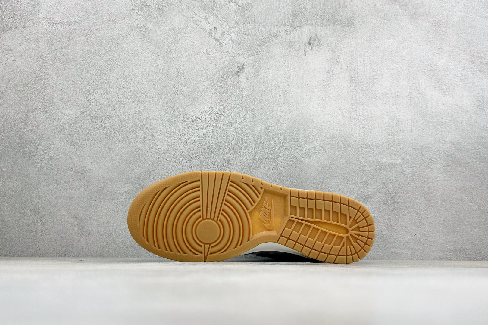 FS版Big Nike Low 耐克 简约百搭 減震耐磨 低帮板鞋 货号: -004 尺码：36-45 