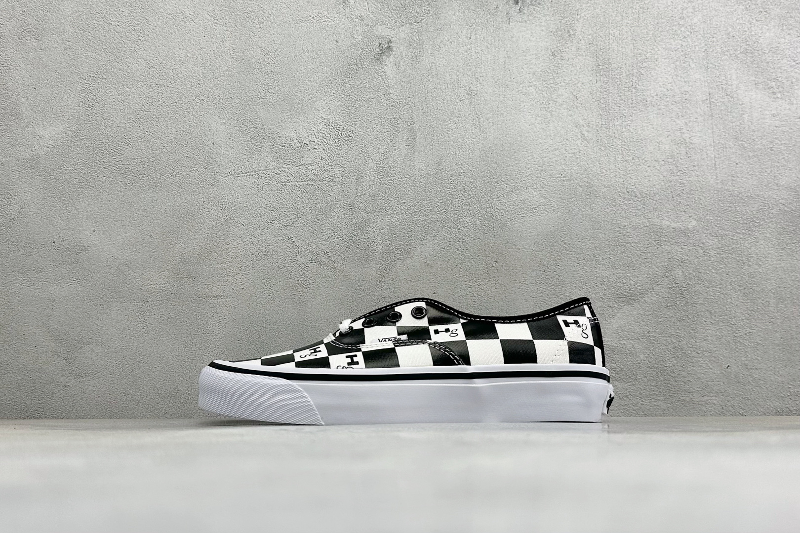 Vans Authentic 44 万斯低帮休闲硫化板鞋 #工艺：硫化1:1（重量1:1、真标、原钢印、材质标、鞋型标、