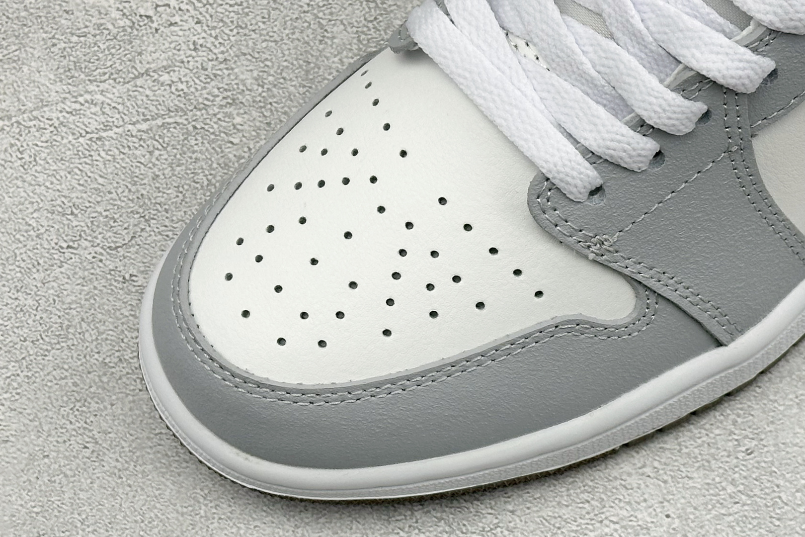 Air Jordan 1 Low 灰白 AJ1乔1低帮休闲板鞋 同步官方配色 市场唯一独家头层皮打造 原鞋原档案开发 原