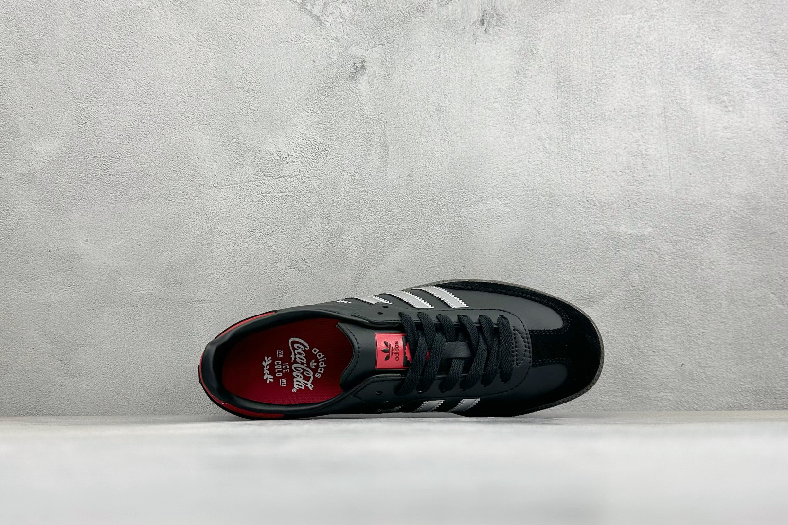 Adidas Originals Samba OG 阿迪达斯 桑巴舞系列绅士德训足球风百搭低帮休闲运动板鞋 货号: KH