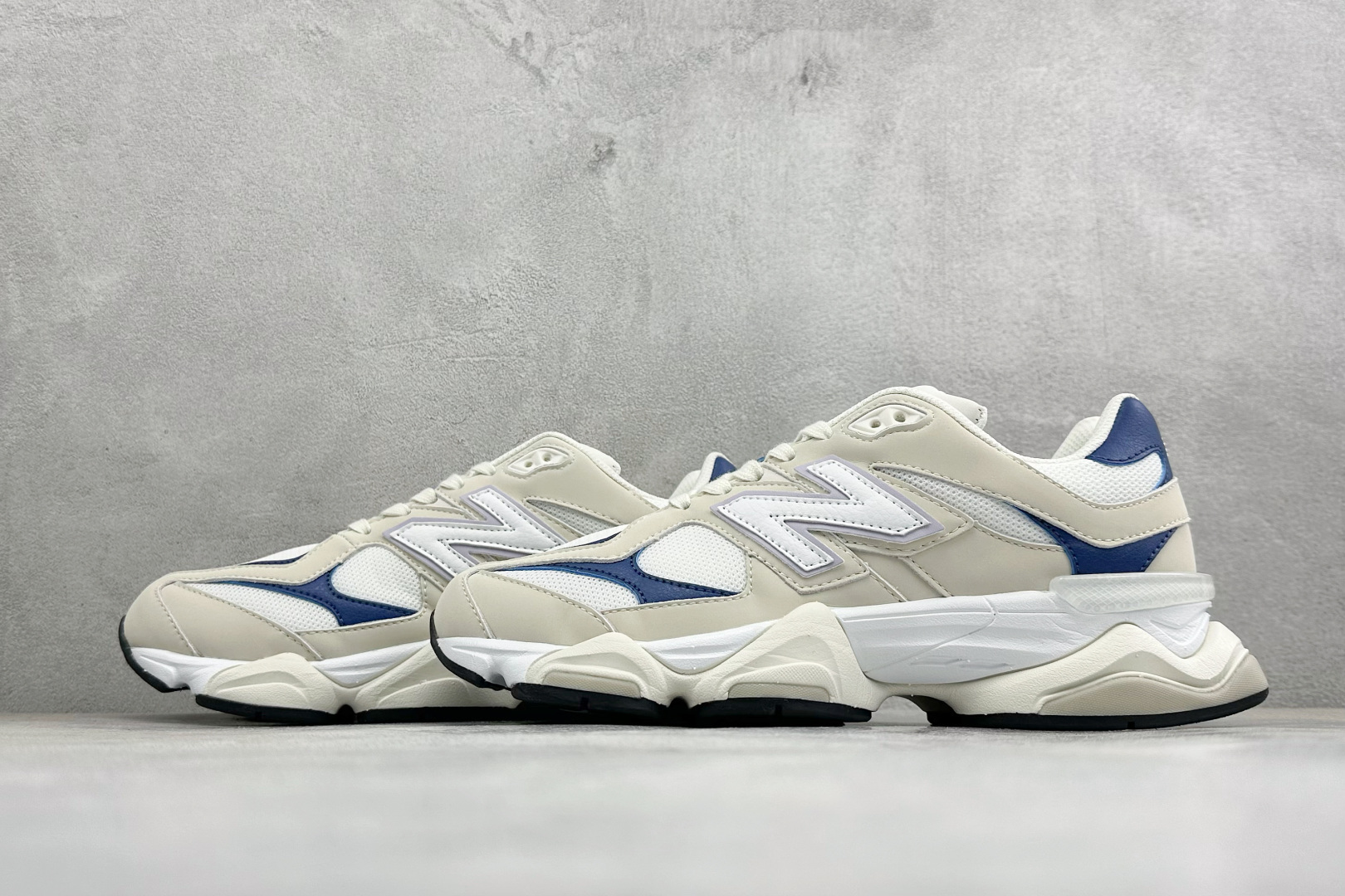BF版New Balance NB9060 联名款 复古休闲运动慢跑鞋 #鞋款灵感源自设计师本人对夏日的怀日回忆。鞋面大