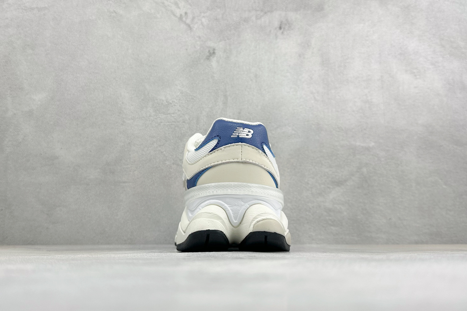 BF版New Balance NB9060 联名款 复古休闲运动慢跑鞋 #鞋款灵感源自设计师本人对夏日的怀日回忆。鞋面大