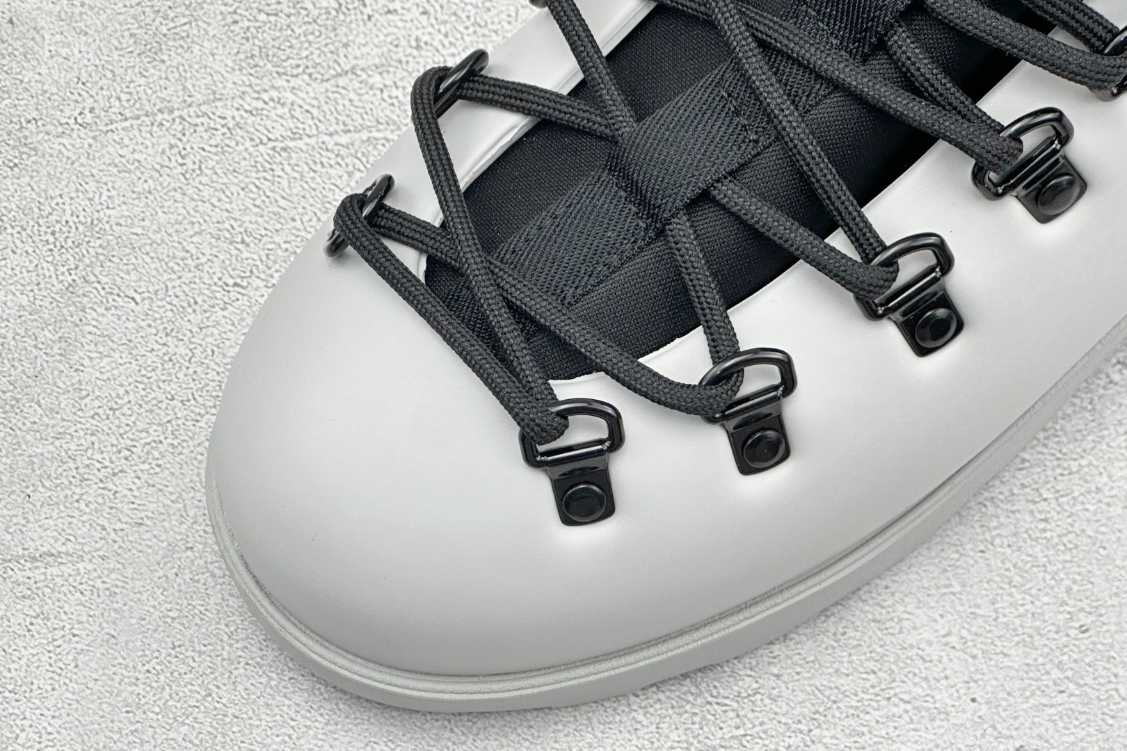 Native Shoes Fitzsimmons 3.0海藻系列 户外街头风防水面包鞋欧包靴 撞色可拆卸袜套 舒适透气 