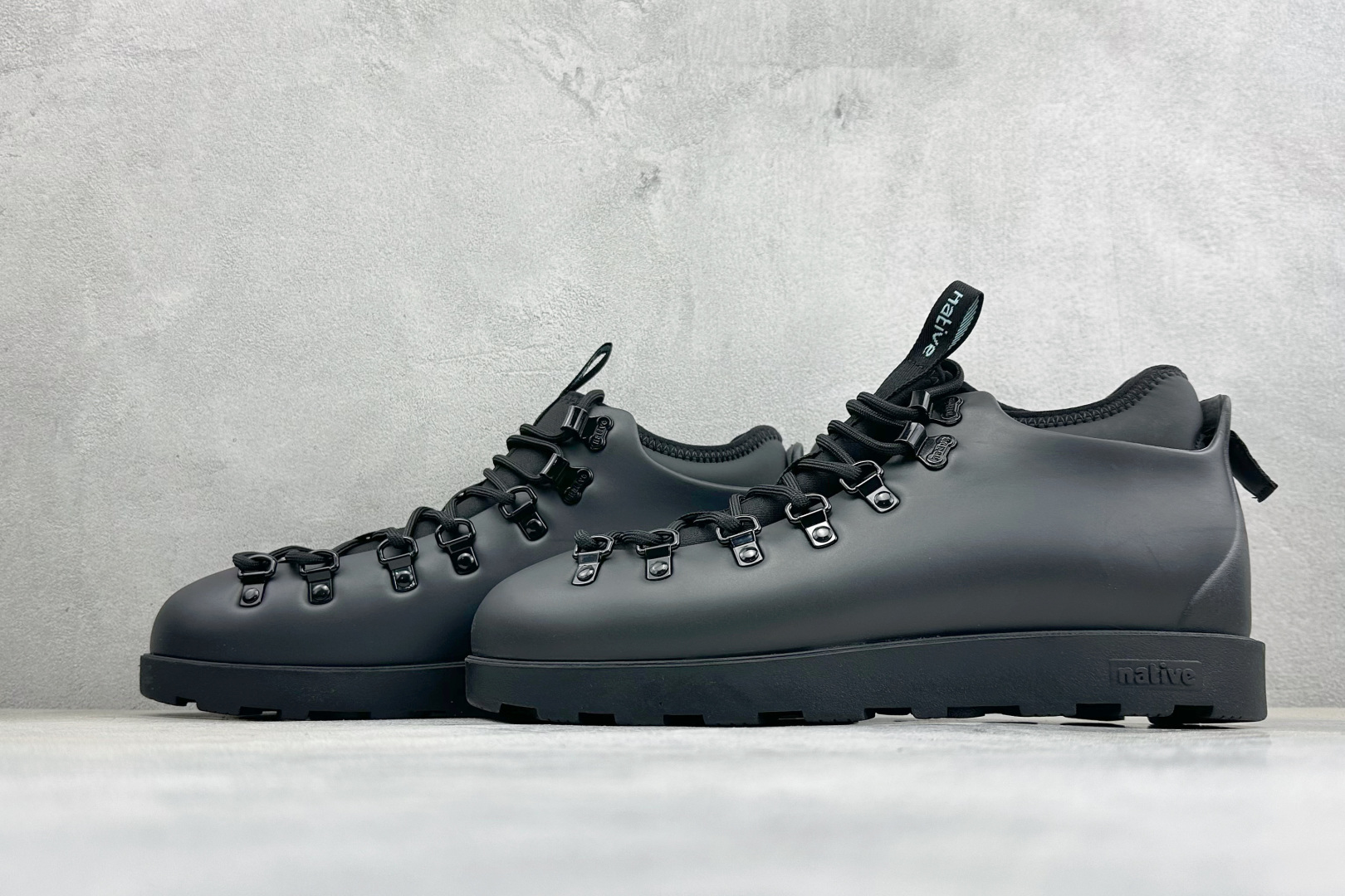 Native Shoes Fitzsimmons 3.0海藻系列 户外街头风防水面包鞋欧包靴 撞色可拆卸袜套 舒适透气 