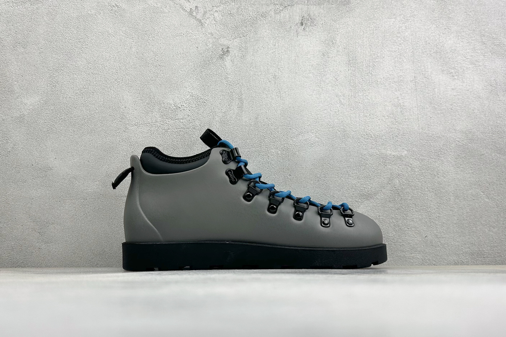 Native Shoes Fitzsimmons 3.0海藻系列 户外街头风防水面包鞋欧包靴 撞色可拆卸袜套 舒适透气 