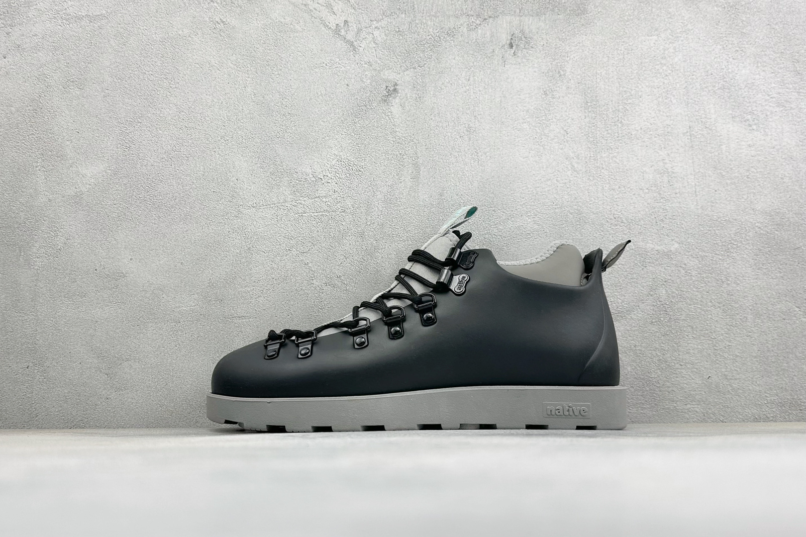 Native Shoes Fitzsimmons 3.0海藻系列 户外街头风防水面包鞋欧包靴 撞色可拆卸袜套 舒适透气 