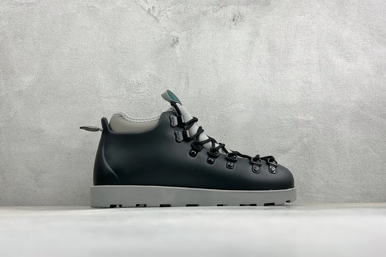 Native Shoes Fitzsimmons 3.0海藻系列 户外街头风防水面包鞋欧包靴 撞色可拆卸袜套 舒适透气 Native Shoes Fitzsimmons 3.0海藻系列 户外街头风防水面包鞋欧包靴 撞色可拆卸袜套 舒适透气