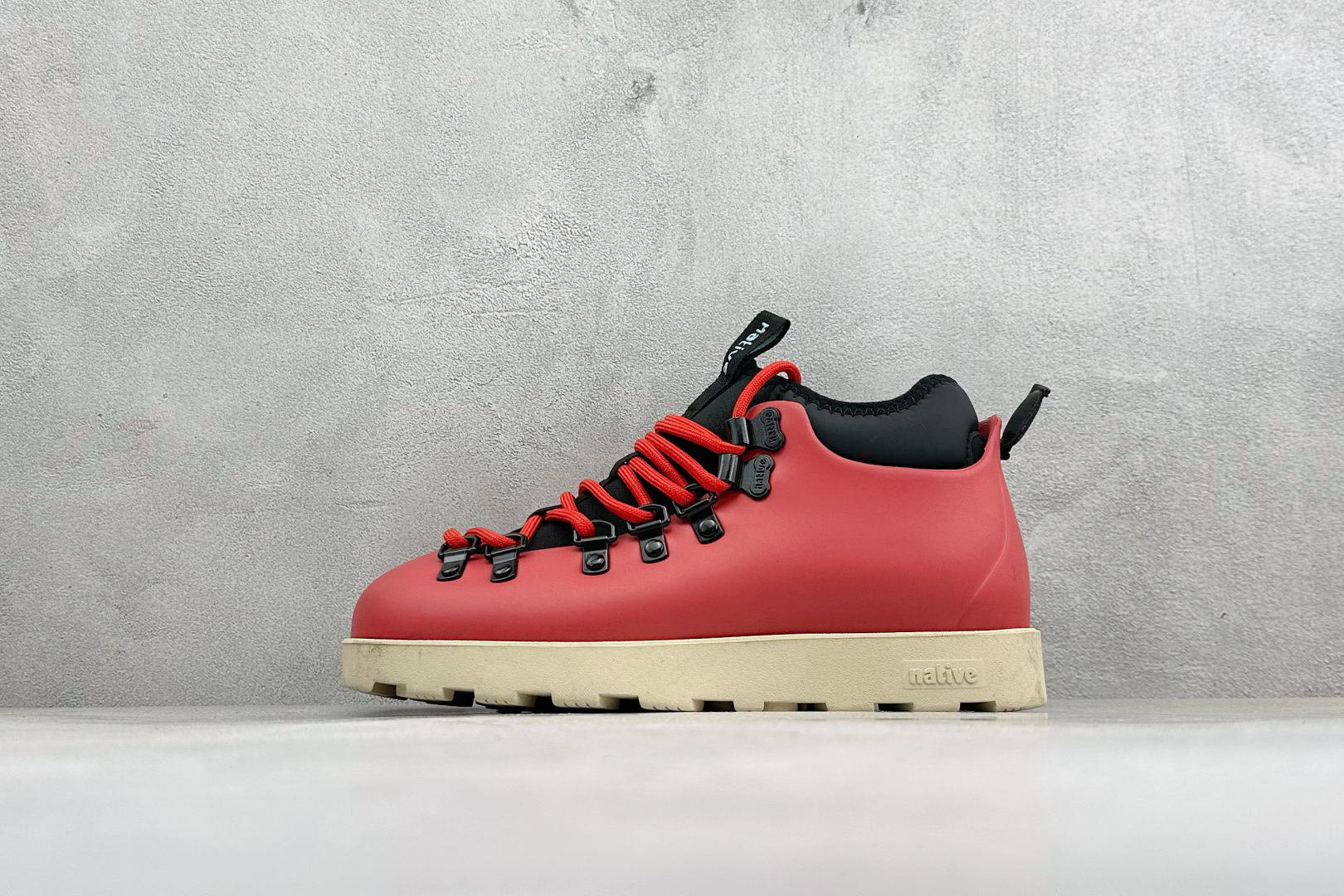 Native Shoes Fitzsimmons 3.0海藻系列 户外街头风防水面包鞋欧包靴 撞色可拆卸袜套 舒适透气 