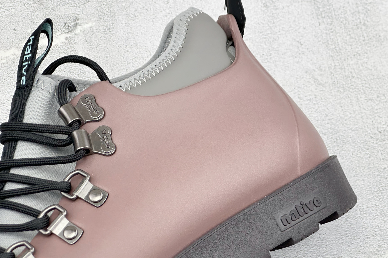 Native Shoes Fitzsimmons 3.0海藻系列 户外街头风防水面包鞋欧包靴 撞色可拆卸袜套 舒适透气 
