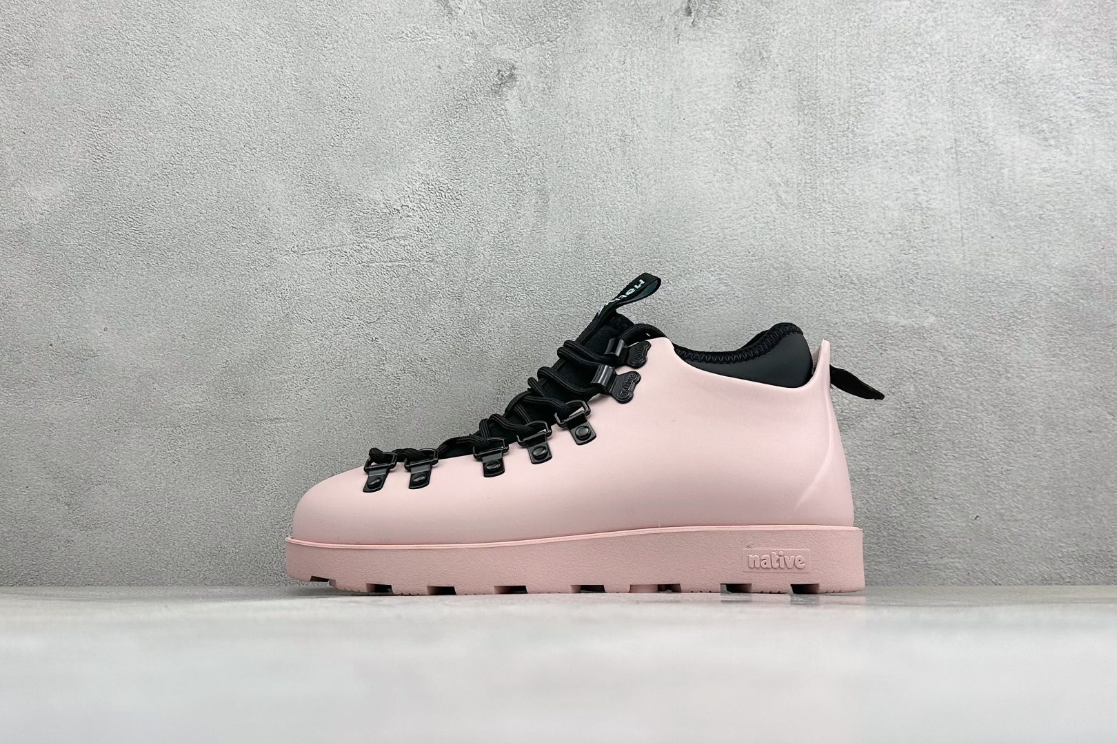 Native Shoes Fitzsimmons 3.0海藻系列 户外街头风防水面包鞋欧包靴  撞色可拆卸袜套 舒适透气