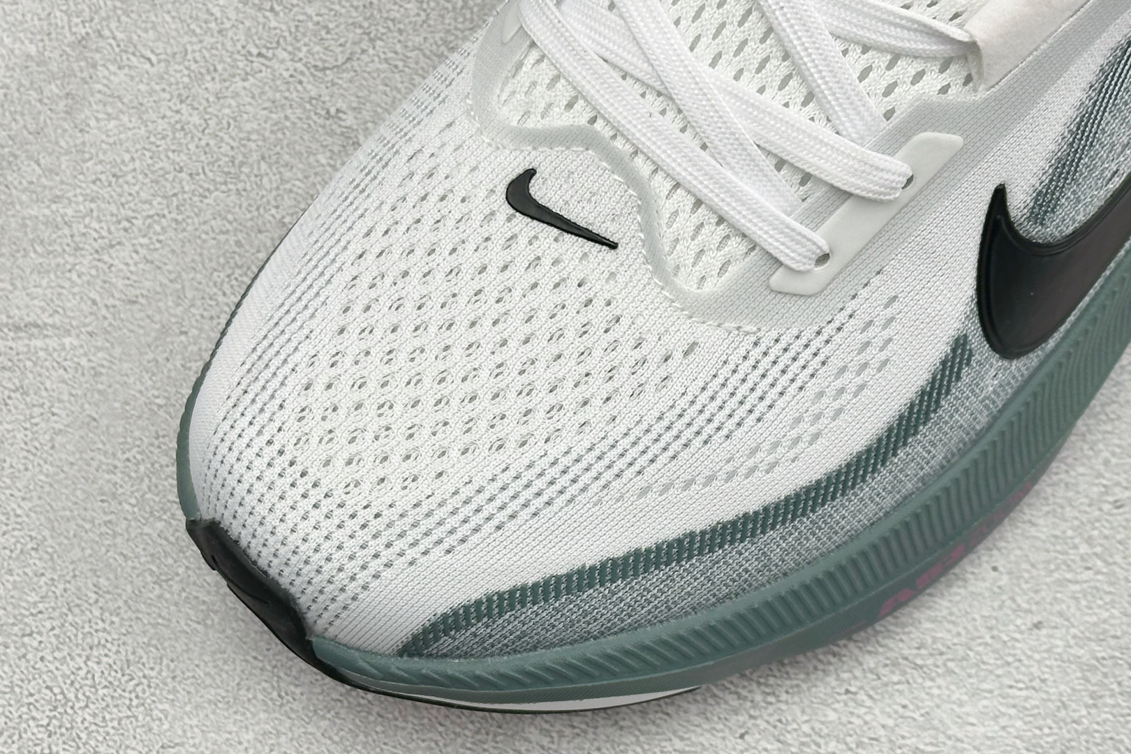 CH版NK AIR ZOOM PEGASUS 42 登月休闲运动跑鞋 兼顾迅疾外观和稳固脚感 后跟覆面和中足动态支撑巧妙