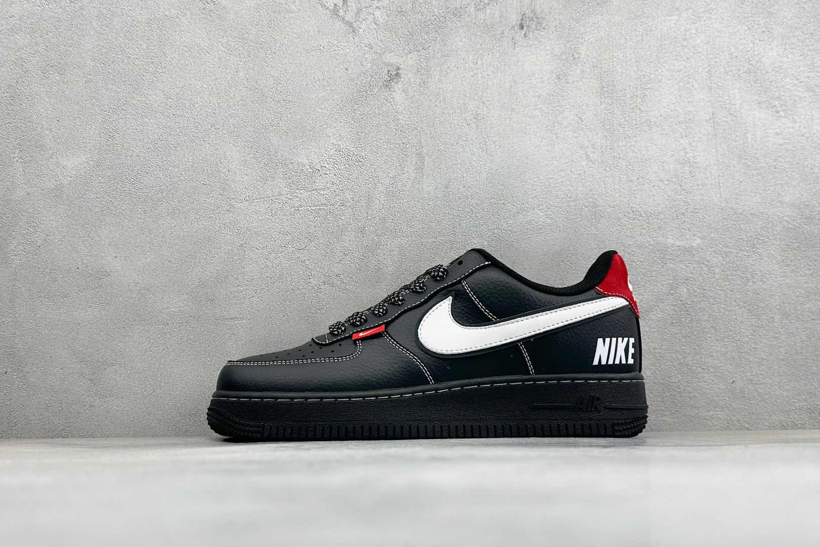 福利特价 Nike Air Force 1'07 Low 联名款 空军一号低帮休闲板鞋 #原楦原纸板 纯正空军版型 内置 福利特价 Nike Air Force 1'07 Low 联名款 空军一号低帮休闲板鞋 #原楦原纸板 纯正空军版型 内置