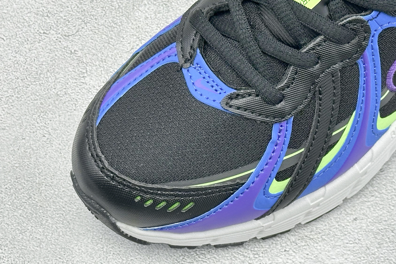 NIKE P-9000 复古休闲 耐克 低帮休闲城市通勤跑步鞋 货号: IZ4751-005 尺码: 36-45没半码 