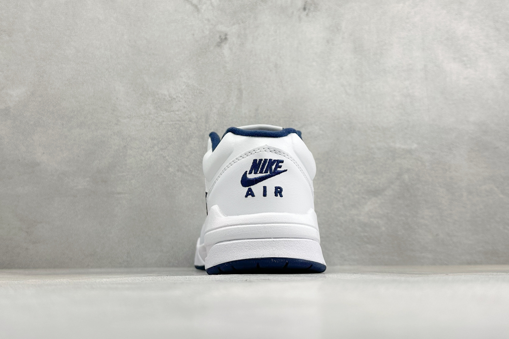 Nike Jordan Stadium 90 系列低帮复古运动篮球鞋 Jordan 又出「合体鞋」！ 原楦原纸板开发版型