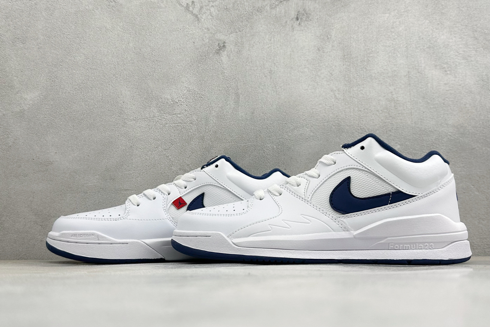 Nike Jordan Stadium 90 系列低帮复古运动篮球鞋 Jordan 又出「合体鞋」！ 原楦原纸板开发版型