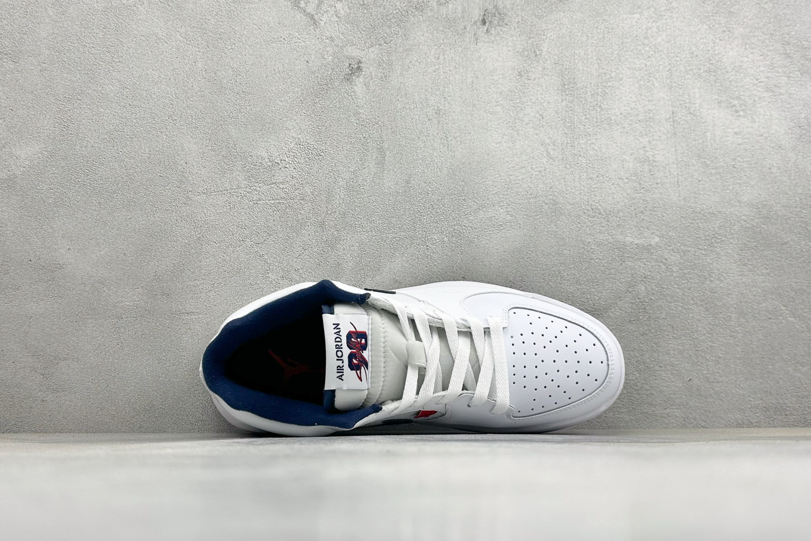 Nike Jordan Stadium 90 系列低帮复古运动篮球鞋 Jordan 又出「合体鞋」！ 原楦原纸板开发版型