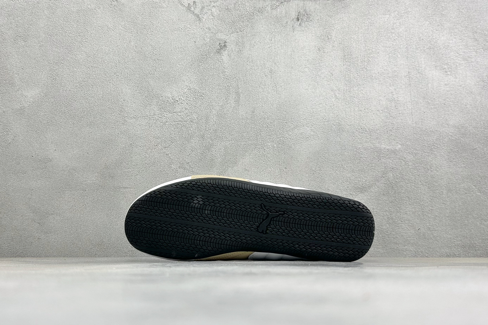 M版Puma Speedcet Etoile Wns 彪马薄底德迅复古运动休闲赛车跑鞋 以趣味十足又前卫复古的设计引领潮