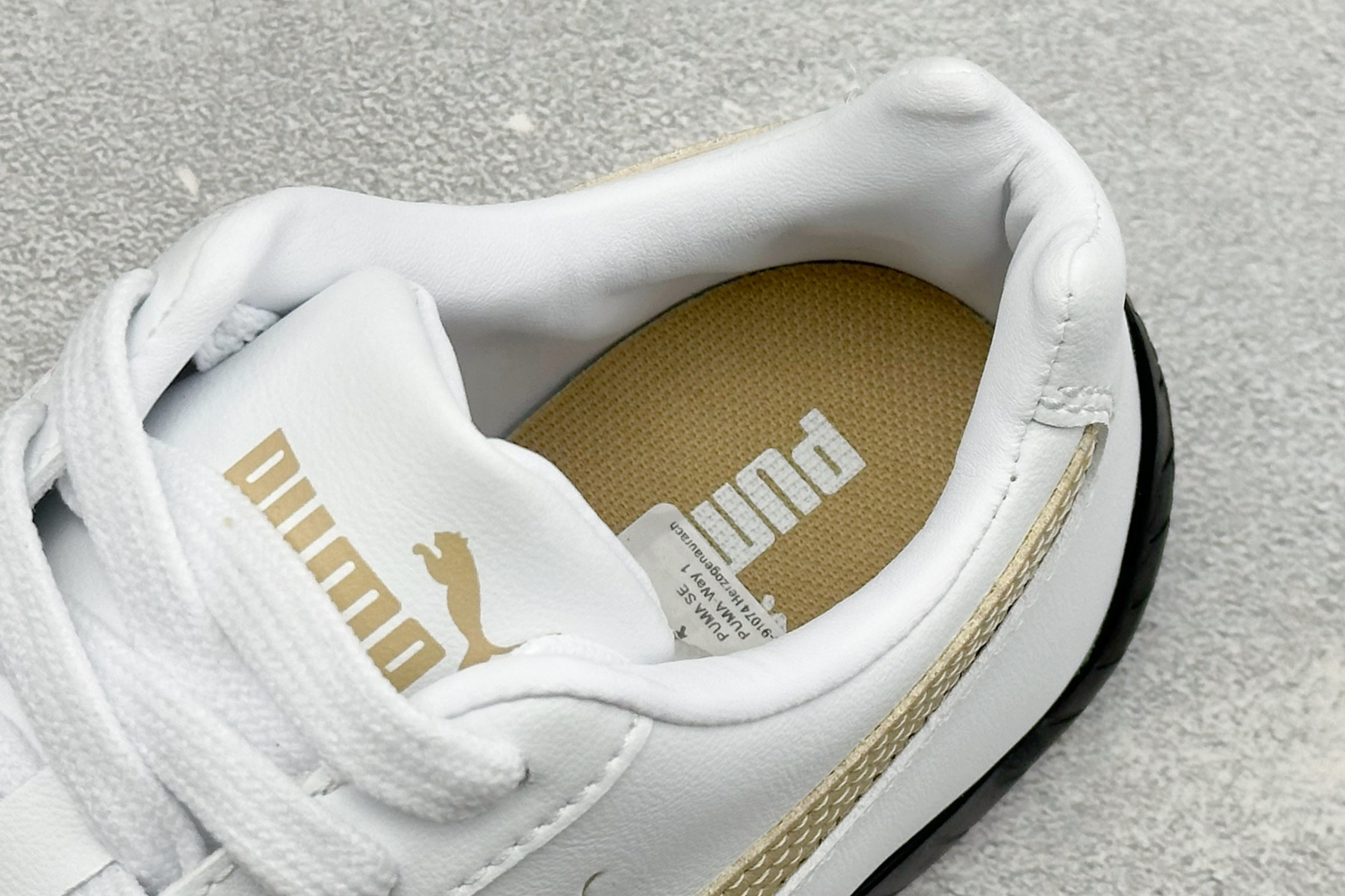 M版Puma Speedcet Etoile Wns 彪马薄底德迅复古运动休闲赛车跑鞋 以趣味十足又前卫复古的设计引领潮