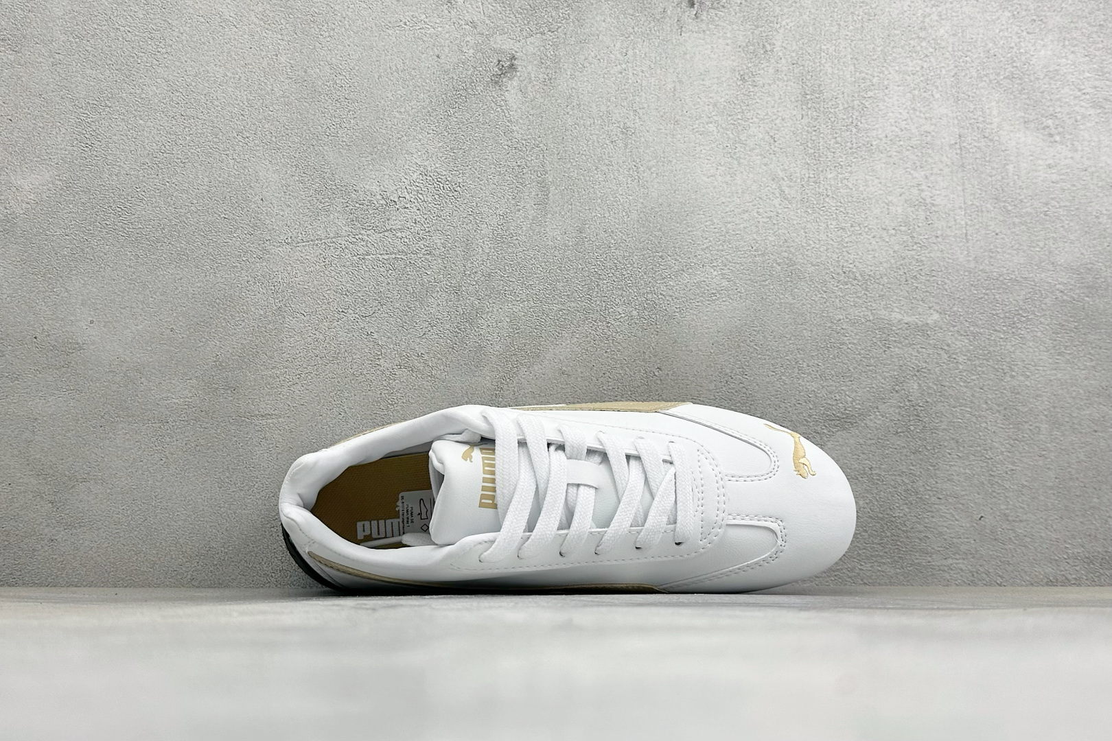 M版Puma Speedcet Etoile Wns 彪马薄底德迅复古运动休闲赛车跑鞋 以趣味十足又前卫复古的设计引领潮