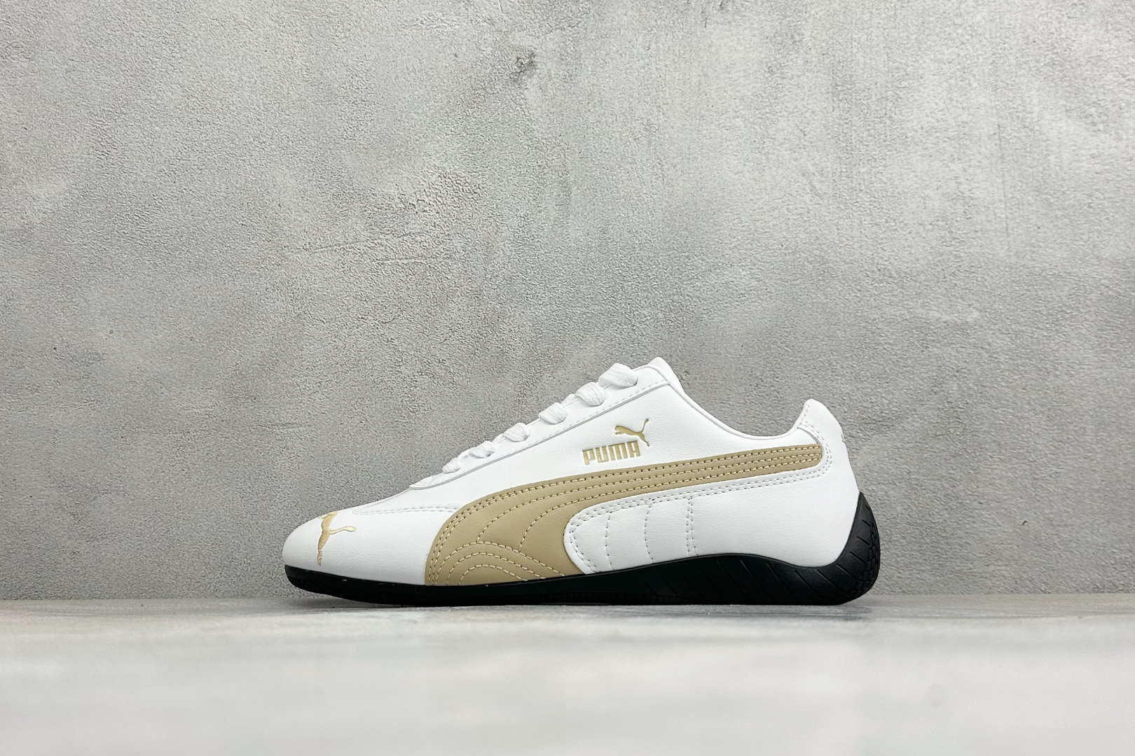 M版Puma Speedcet Etoile Wns 彪马薄底德迅复古运动休闲赛车跑鞋 以趣味十足又前卫复古的设计引领潮