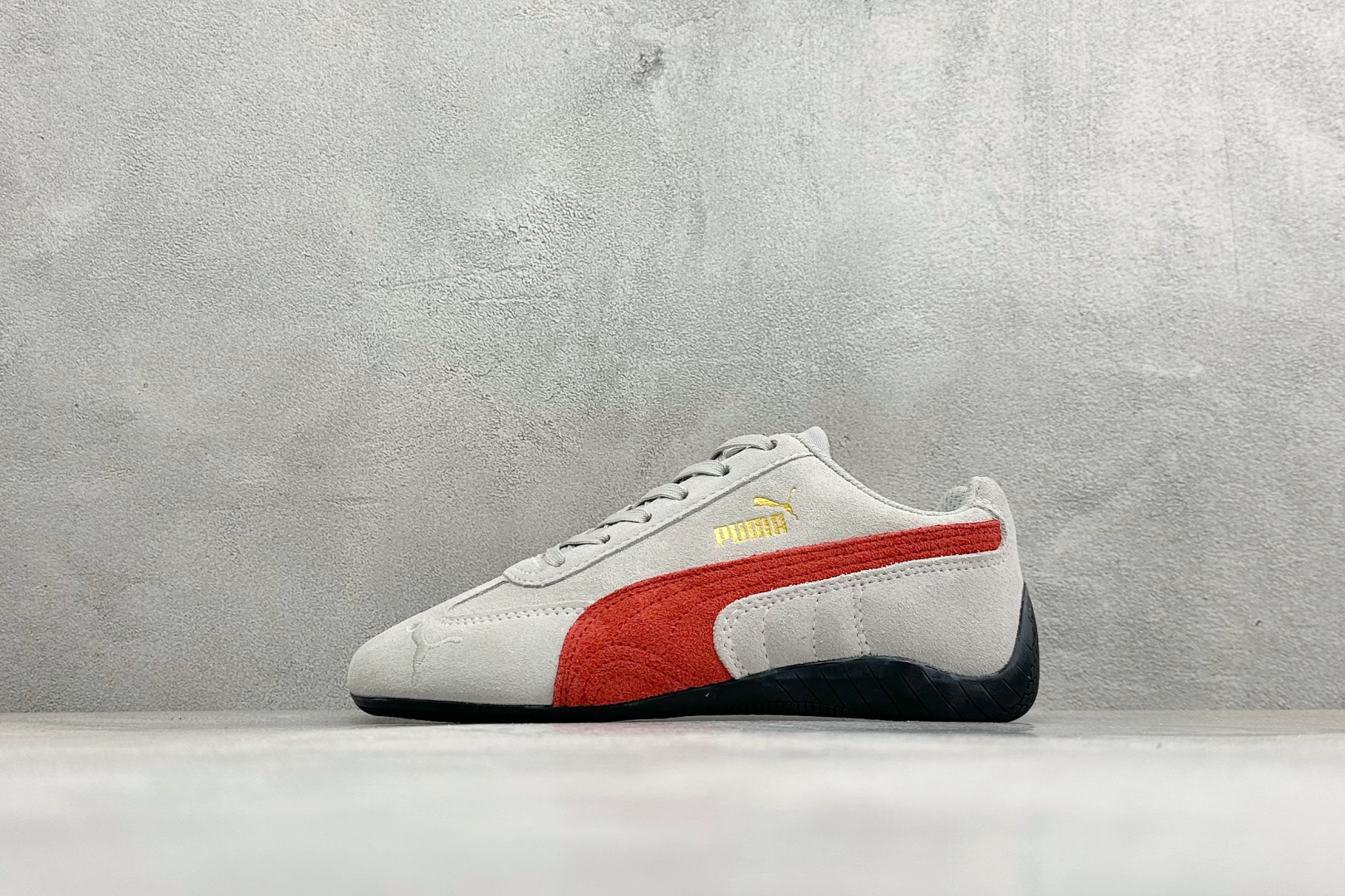 M版Puma Speedcet Etoile Wns 彪马薄底德迅复古运动休闲赛车跑鞋 以趣味十足又前卫复古的设计引领潮