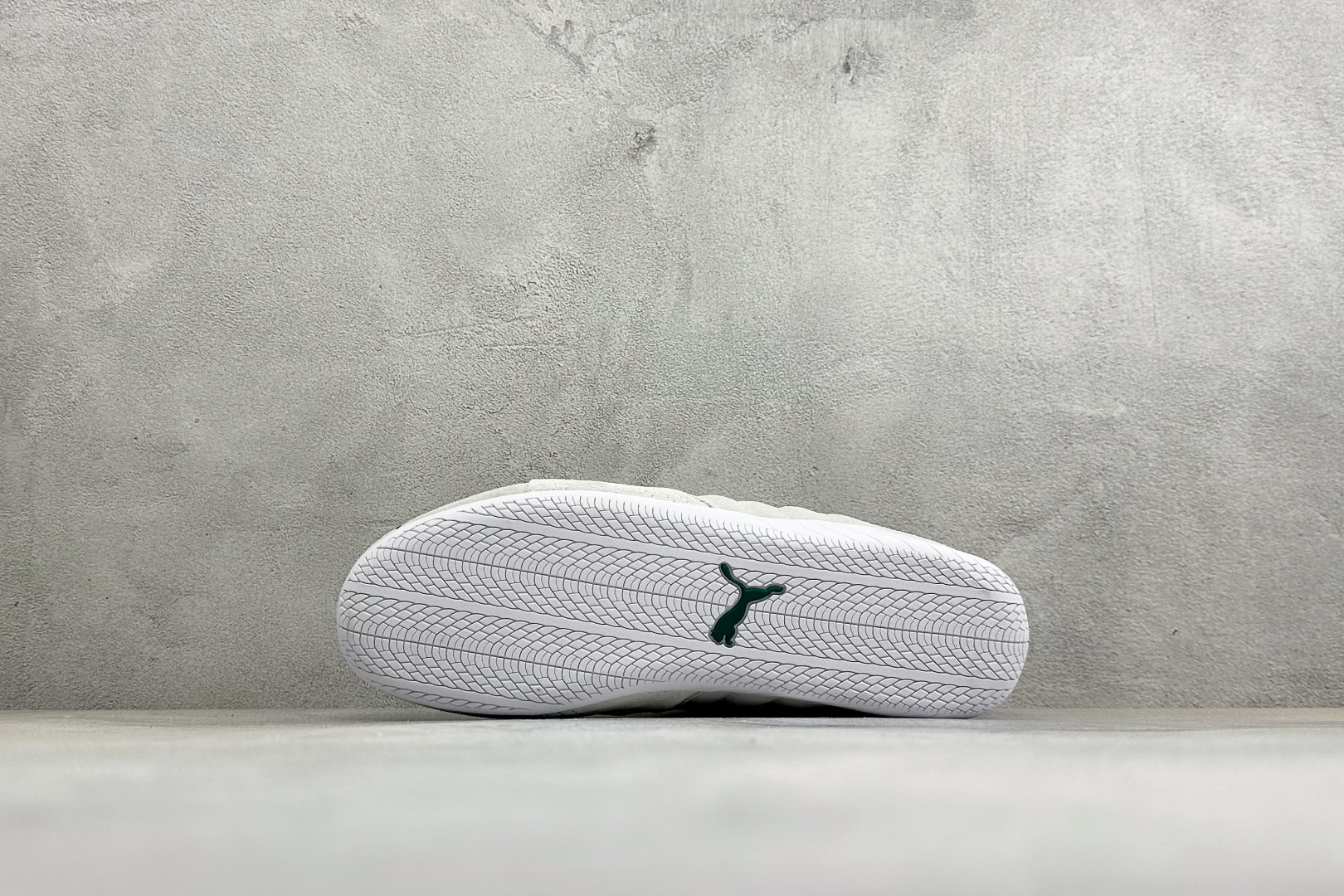 M版Puma Speedcet Etoile Wns 彪马薄底德迅复古运动休闲赛车跑鞋 以趣味十足又前卫复古的设计引领潮