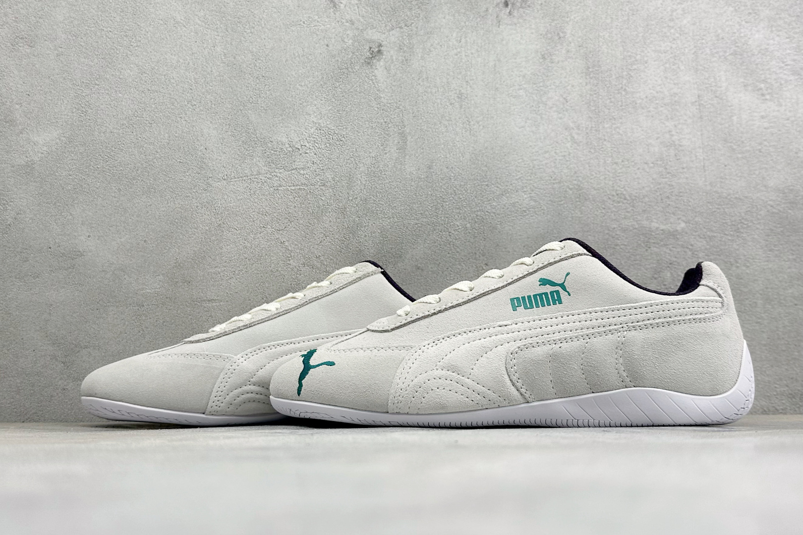 M版Puma Speedcet Etoile Wns 彪马薄底德迅复古运动休闲赛车跑鞋 以趣味十足又前卫复古的设计引领潮
