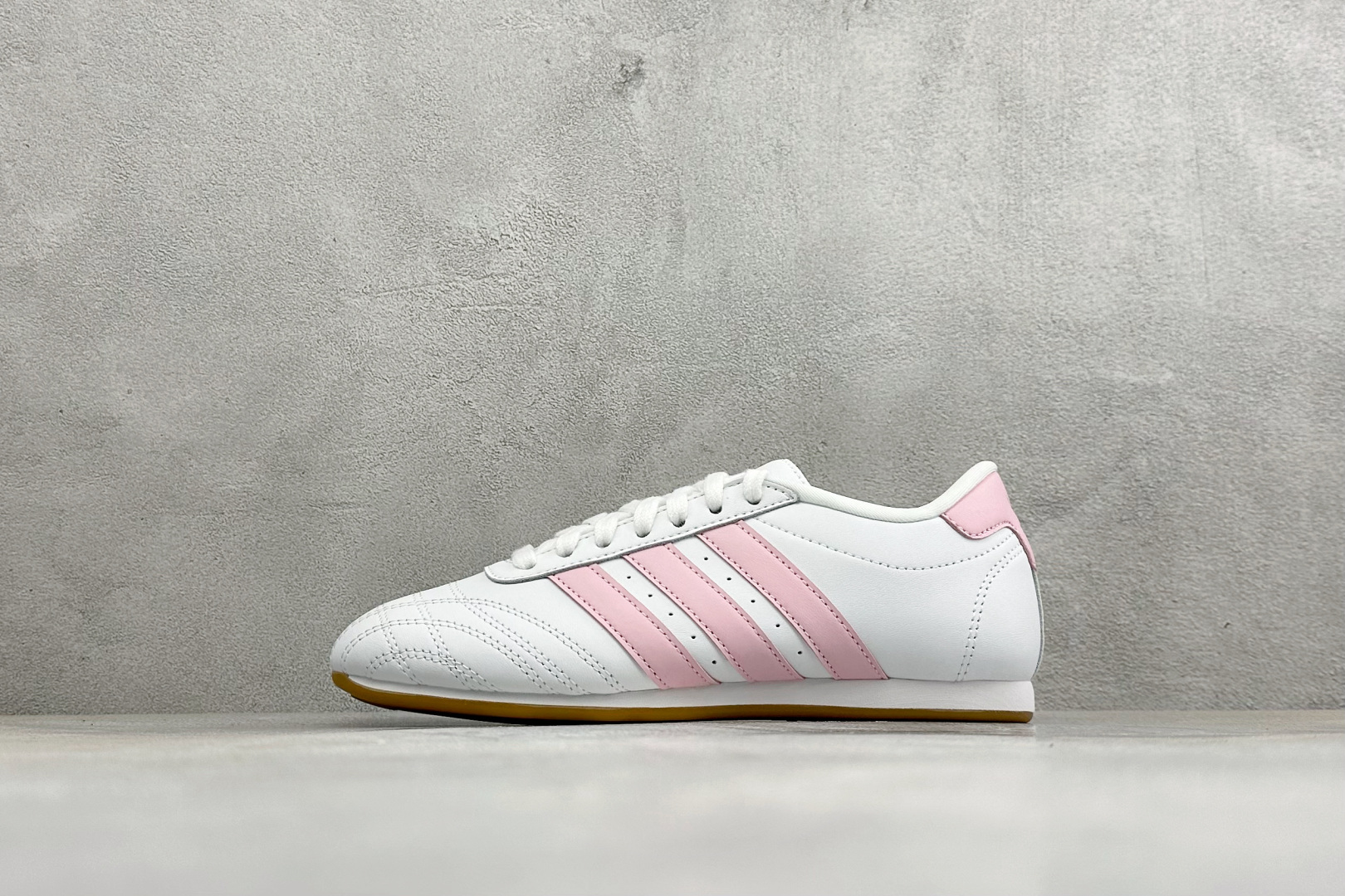 Adidas Originals Taekwondo 阿迪包裏性运动舒适防滑耐磨低帮训练鞋 货号：JS0306 尺码：3