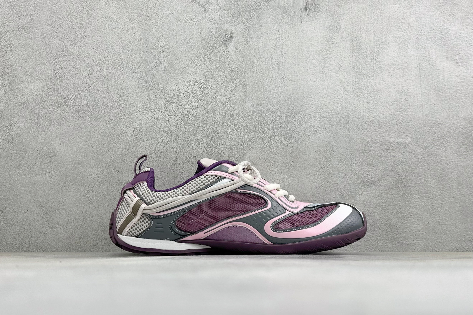 GO版Balenciaga巴黎世家 25代 Radar Gradient Lines 圆头系带logo标志 纯原生产线出