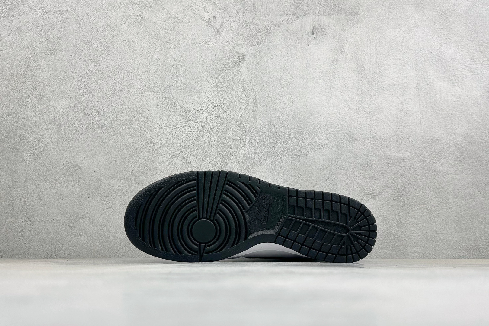 HD版BIG NIKE LOW 耐克 简约百搭 減震耐磨 低帮板鞋 货号: -109 尺码：36-45 