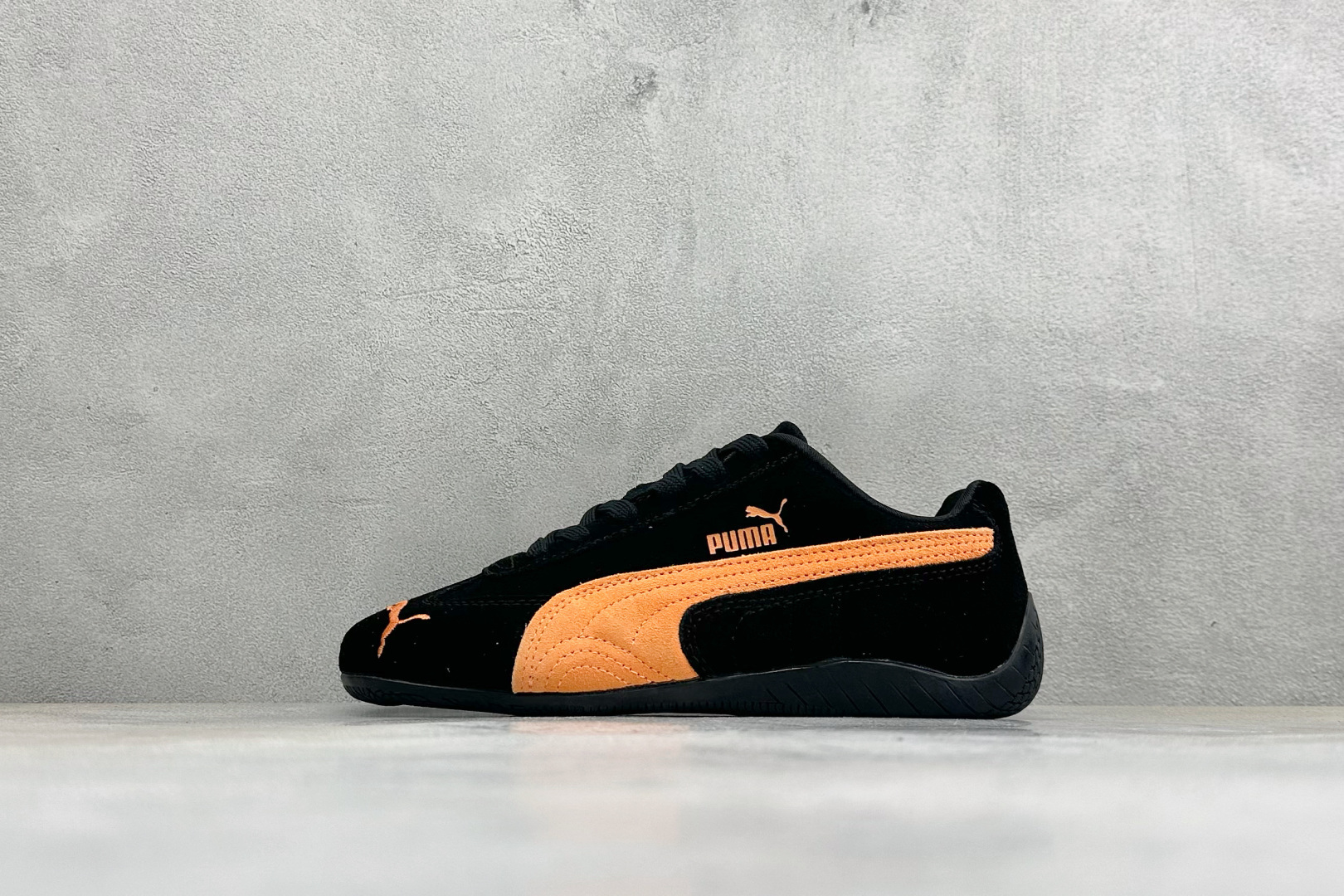 M版Puma Speedcet Etoile Wns 彪马薄底德迅复古运动休闲赛车跑鞋 以趣味十足又前卫复古的设计引领潮