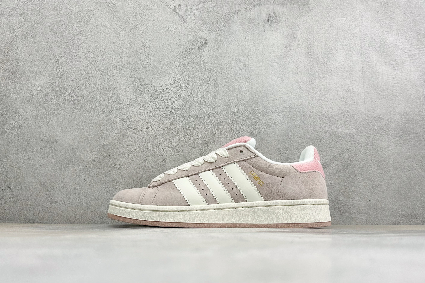 ST福利 Adidas Originals Campus 00s 学院系列 面包风经典复古低帮百搭休闲运动板鞋 货号: 