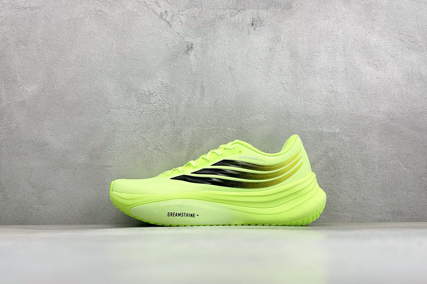 LF版Adidas Originals Adistar 5M 阿迪复古舒适防滑减震运动鞋 货号：KK3094 尺码：36