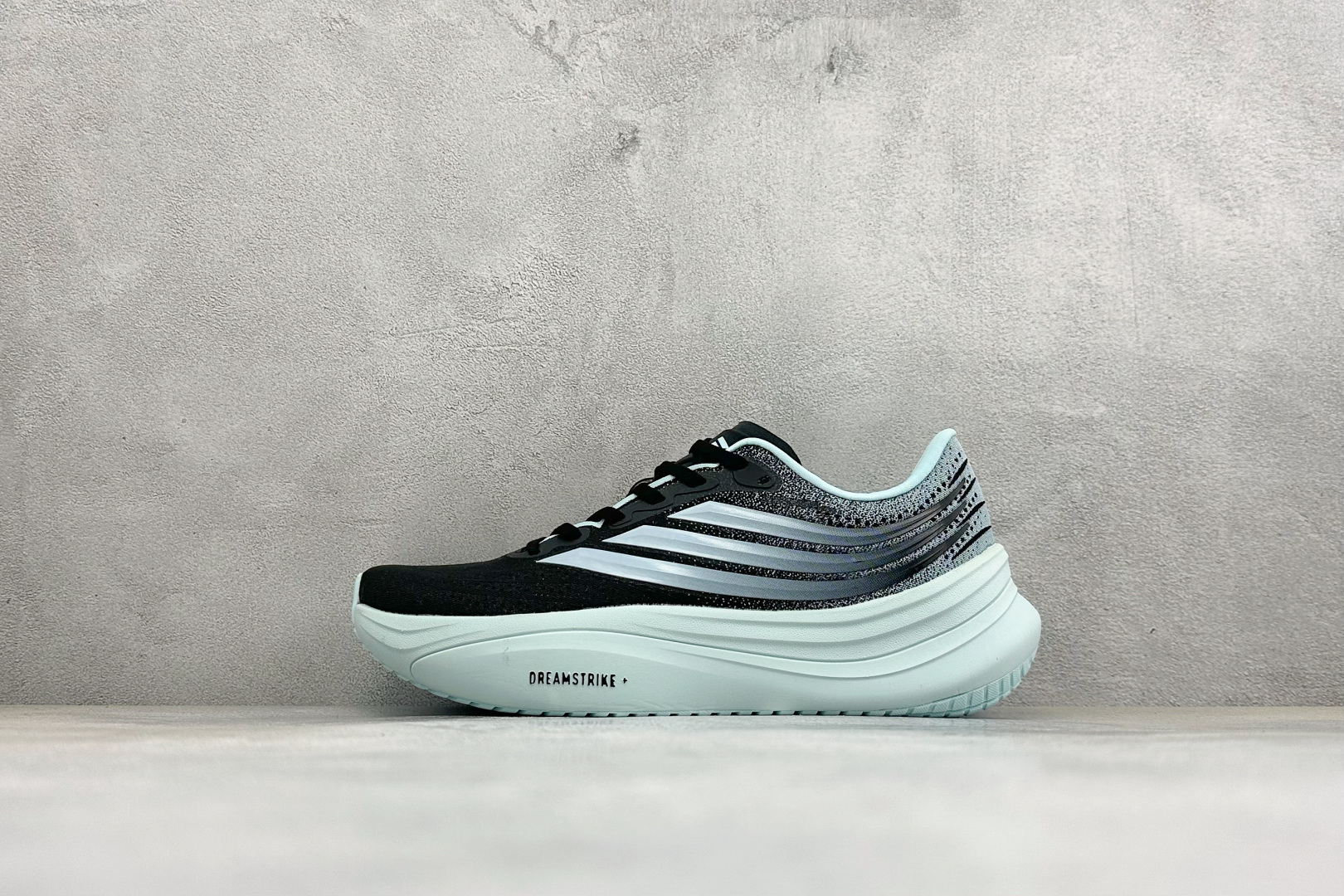 LF版Adidas Originals Adistar 5M 阿迪复古舒适防滑减震运动鞋 货号：HQ5373 尺码：36