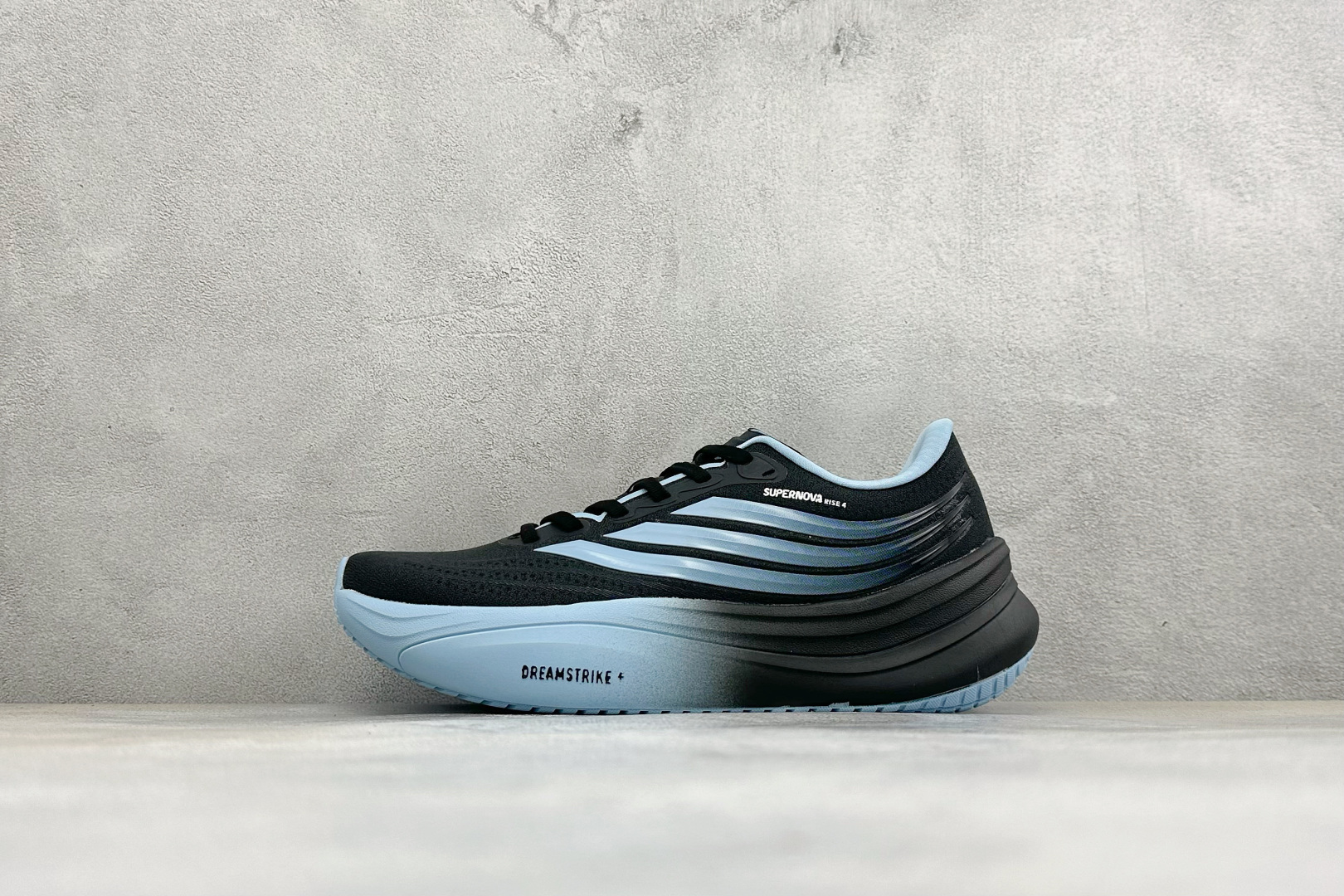 LF版Adidas Originals Adistar 5M 阿迪复古舒适防滑减震运动鞋 货号：HQ5372 尺码：36